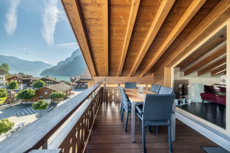 ferienwohnung schoebi in iseltwald am brienzersee dachterrasse.webp