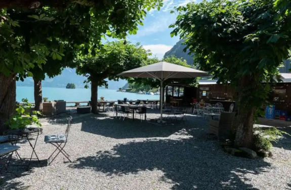 Culinary delights directly on Lake Brienz | Iseltwald, Switzerland